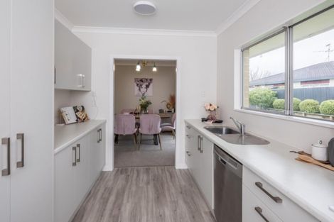 Photo of property in 60 Sylvan Avenue, Waikanae, 5036