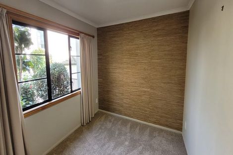 Photo of property in 85c Eliot Street, New Plymouth, 4310