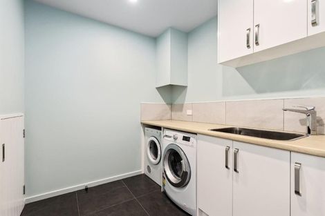 Photo of property in 28 Woodlau Rise, Huntsbury, Christchurch, 8022