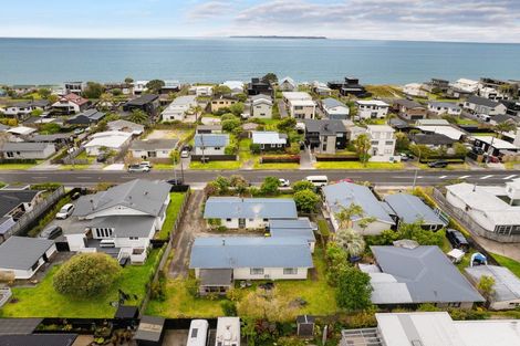Photo of property in 1/1216 Papamoa Beach Road, Papamoa Beach, Papamoa, 3118
