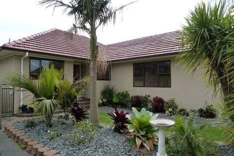 Photo of property in 11 Waller Avenue, Bucklands Beach, Auckland, 2012