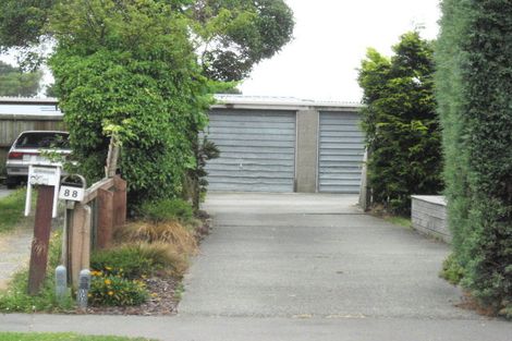 Photo of property in 2/88 Bayswater Crescent, Bromley, Christchurch, 8062