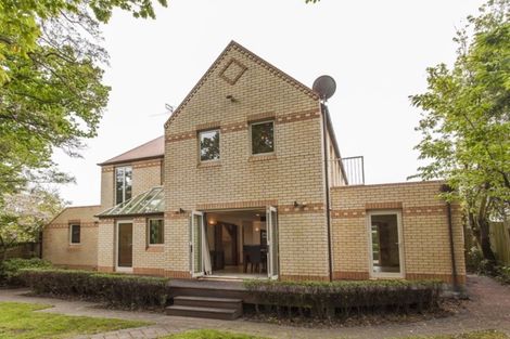 Photo of property in 32 Wai-iti Terrace, Burnside, Christchurch, 8052