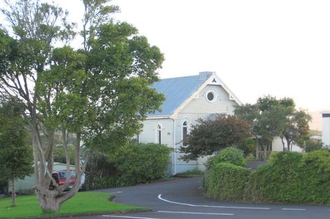 Photo of property in 300 West Coast Road, Glen Eden, Auckland, 0602