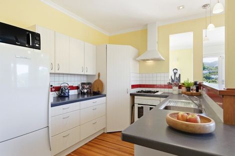 Photo of property in 51 Milne Terrace, Island Bay, Wellington, 6023