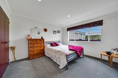 Photo of property in 10 Old Devon Road, Sentry Hill, New Plymouth, 4373