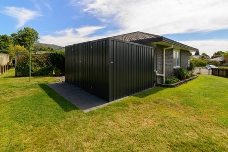 Photo of property in 35 Capricorn Place, Kawaha Point, Rotorua, 3010