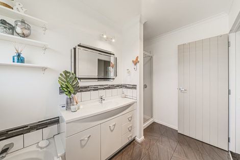 Photo of property in 28a Jules Crescent, Bell Block, New Plymouth, 4312