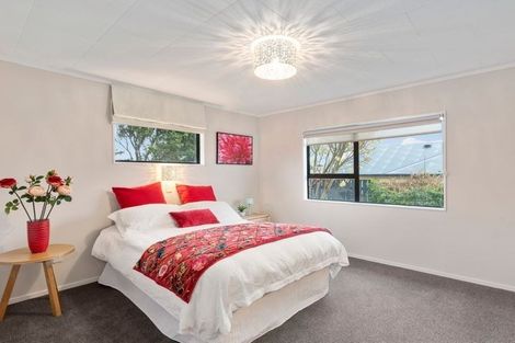 Photo of property in 4 Gates Road, Waikanae Beach, Waikanae, 5036