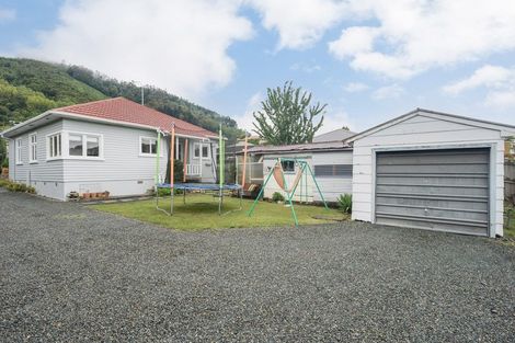 Photo of property in 114 Waimea Road, Nelson South, Nelson, 7010