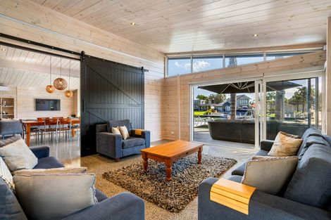 Photo of property in 527 Waterways Parade, Pauanui, Hikuai, 3579