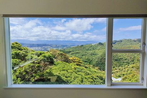 Photo of property in 21 Highbury Crescent, Highbury, Wellington, 6012