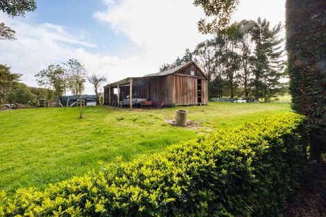 Photo of property in Thyme Out Estate, 800 Halcombe Road, Halcombe, Feilding, 4775