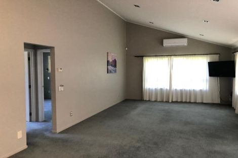 Photo of property in 76 Lisland Drive, Kinloch, Taupo, 3377