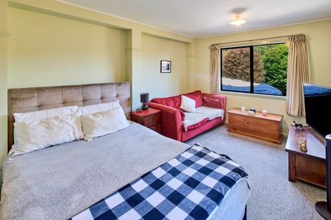 Photo of property in 8 Ross Grove, Paraparaumu, 5032