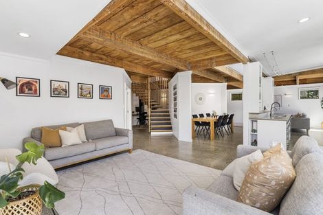 Photo of property in 890 Beach Road, Waiake, Auckland, 0630