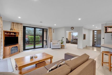 Photo of property in 18 Connor Court, Huntington, Hamilton, 3210