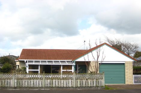 Photo of property in 31 Barrett Street, Westown, New Plymouth, 4310