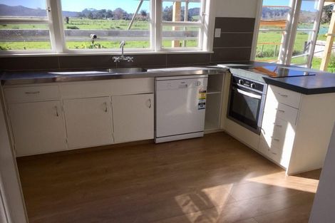 Photo of property in 212 Parkhurst Road, Parakai, 0830