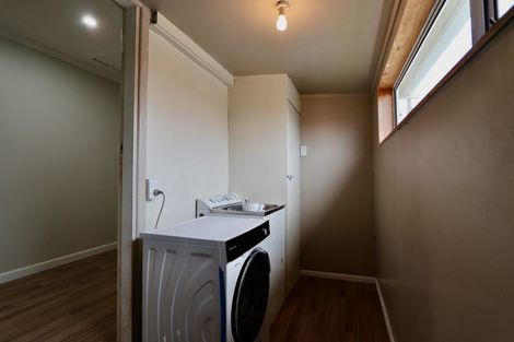 Photo of property in 15 Baylands Drive, Newlands, Wellington, 6037