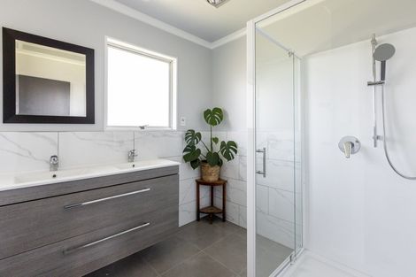 Photo of property in 4 Antrim Place, Tamatea, Napier, 4112