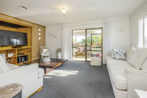 Photo of property in 5 Rotoma Rise, Clover Park, Auckland, 2019