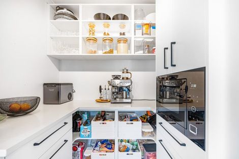 Photo of property in 4 Anna Lane, Glen Eden, Auckland, 0602