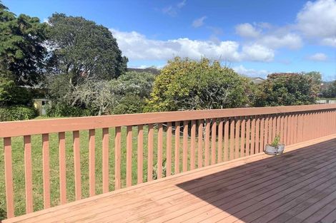 Photo of property in 9 Spence Road, Henderson, Auckland, 0612