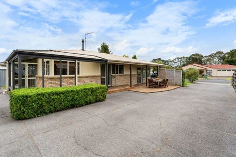 Photo of property in 9 Cromwell Drive, Fitzroy, Hamilton, 3206