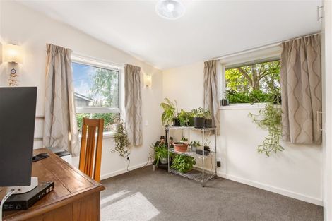 Photo of property in 7 Sawtell Place, Northcote, Christchurch, 8052