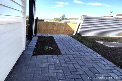 Photo of property in 4 Chatsworth Crescent, Pakuranga Heights, Auckland, 2010