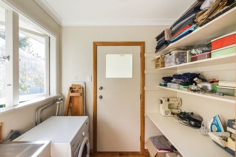 Photo of property in 5 Viscount Place, West End, Palmerston North, 4412