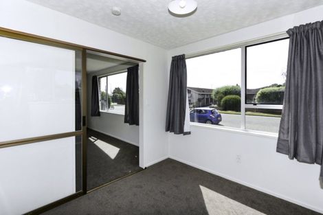 Photo of property in 2/33 Northfield Road, Casebrook, Christchurch, 8051