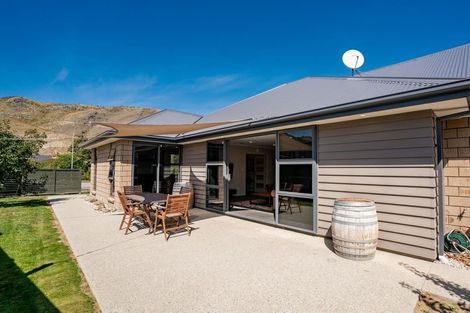 Photo of property in 18 Sunhaven Cove, Cromwell, 9310