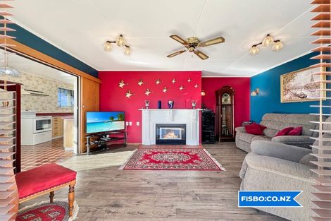 Photo of property in 96 Lipscombe Crescent, Havelock North, 4130