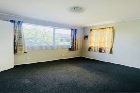 Photo of property in 20 Fiesta Drive, Half Moon Bay, Auckland, 2012