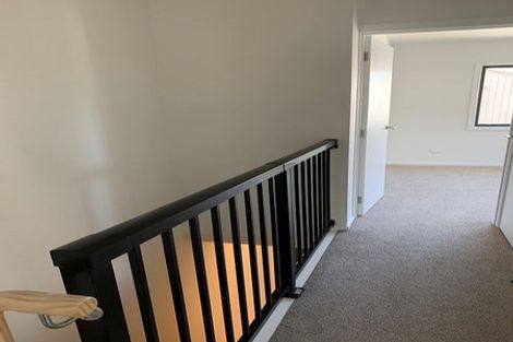 Photo of property in 5/4 Harry Ward Place, Henderson, Auckland, 0610