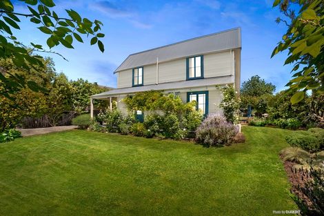 Photo of property in 16 Jellicoe Street, Greytown, 5712