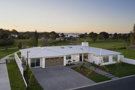 Photo of property in 13 Serenity Drive, Omokoroa, 3114