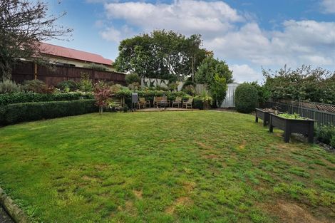 Photo of property in 4 Prospect Place, Western Heights, Hamilton, 3200