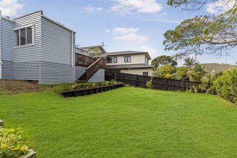 Photo of property in 31 Cockle Bay Road, Cockle Bay, Auckland, 2014