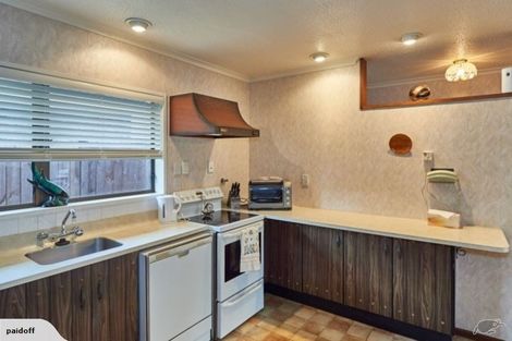 Photo of property in 22 Hind Place, Hokowhitu, Palmerston North, 4410