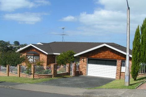 Photo of property in 7 La Roche Place, Northcote, Auckland, 0627