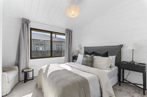 Photo of property in 247 Tukapa Street, Westown, New Plymouth, 4310