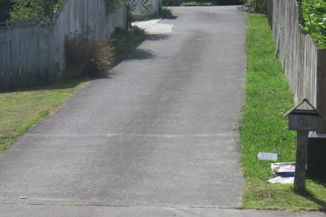 Photo of property in 1/9 Heathglen Place, Bayview, Auckland, 0629