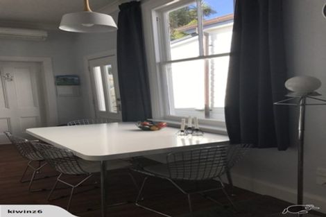 Photo of property in 7 Royal Street, Berhampore, Wellington, 6023