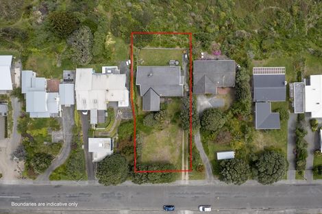 Photo of property in 41 Field Way, Waikanae Beach, Waikanae, 5036