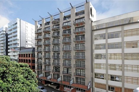 Photo of property in Atrium Apartments, 2o/154 The Terrace, Wellington Central, Wellington, 6011
