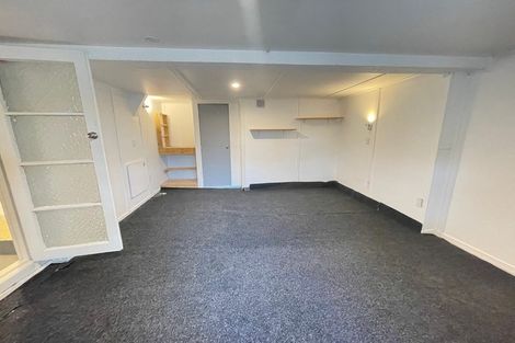 Photo of property in 42 Lyons Avenue, Murrays Bay, Auckland, 0630