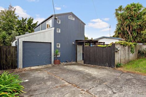 Photo of property in 46a Eskdale Road, Birkdale, Auckland, 0626